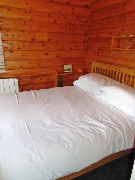 Cabin Apartment Trawsfynydd Exterior photo